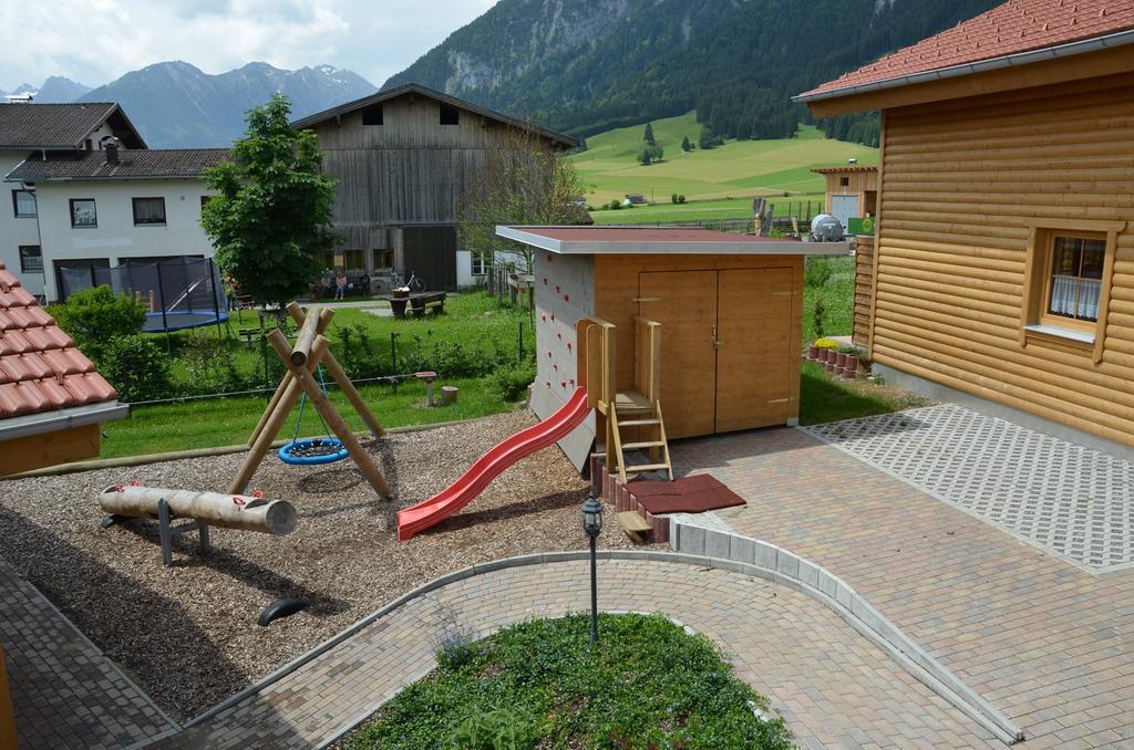Feriendorf Am Hahnenkamm 로이테 외부 사진