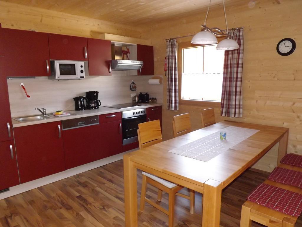 Feriendorf Am Hahnenkamm 로이테 객실 사진